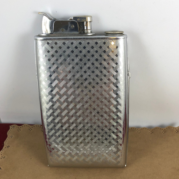 Vintage Green Evans Enameled Cigarette Case Stash - Picture 6 of 7